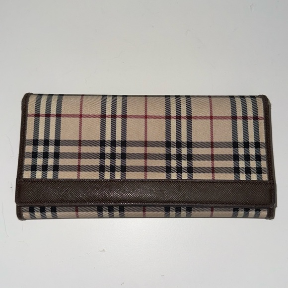 Burberry Nova Check Wallet - Picture 1 of 8